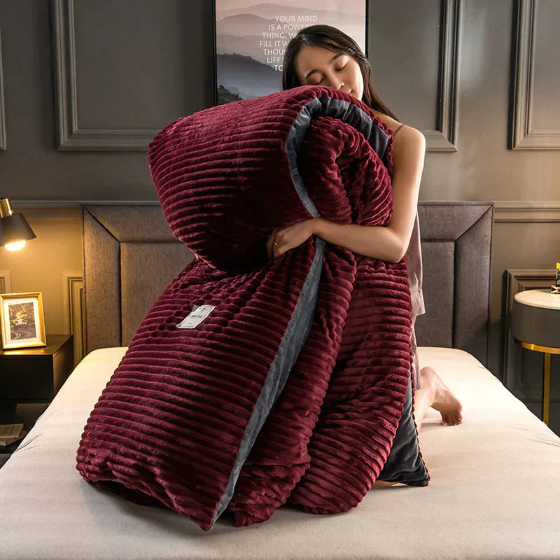 Luxurious Velvety Fleece Duvet Cover – King Size, Soft and Comfortable Bedding for Ultimate Warmth